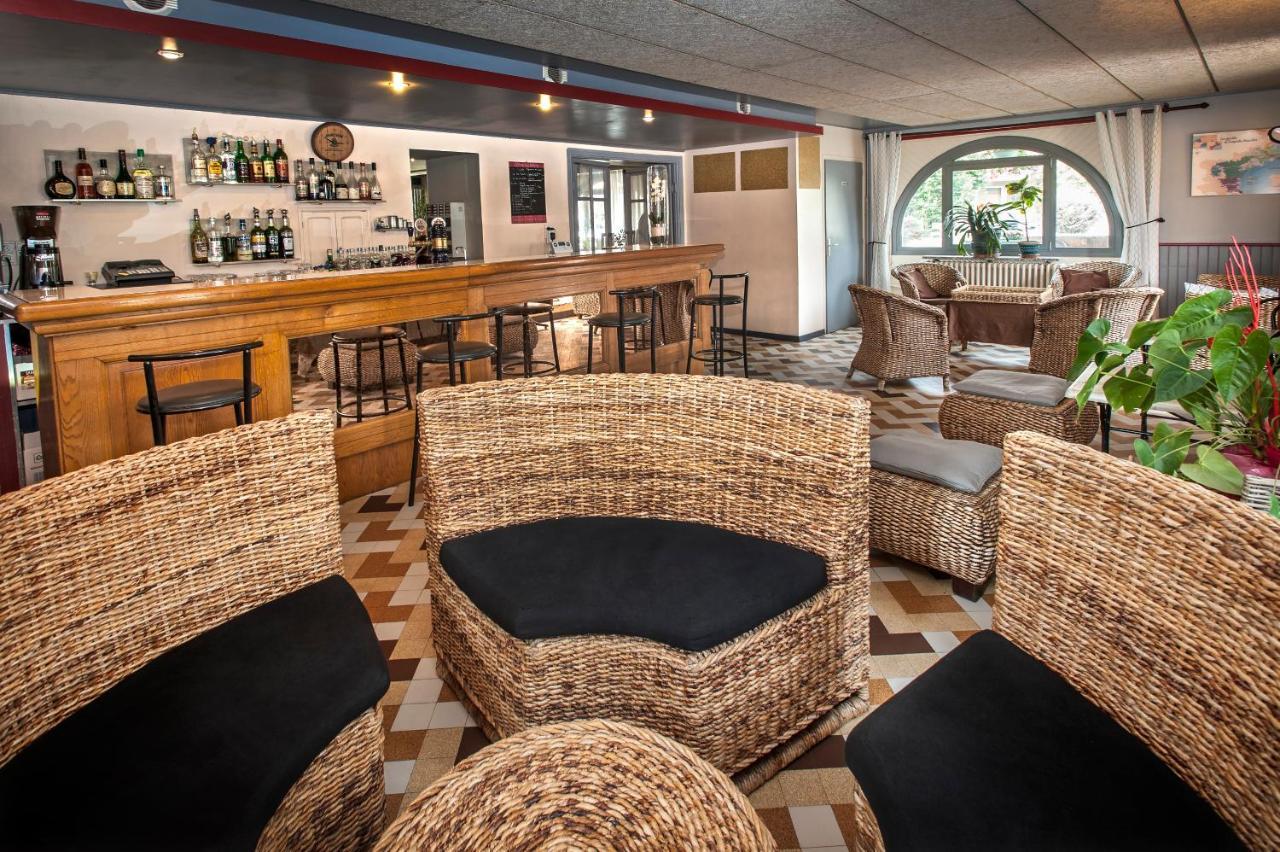 Hotel Restaurant De La Poste Et La Grange Detente, Espace Bien-Etre Châteauneuf-de-Randon Εξωτερικό φωτογραφία