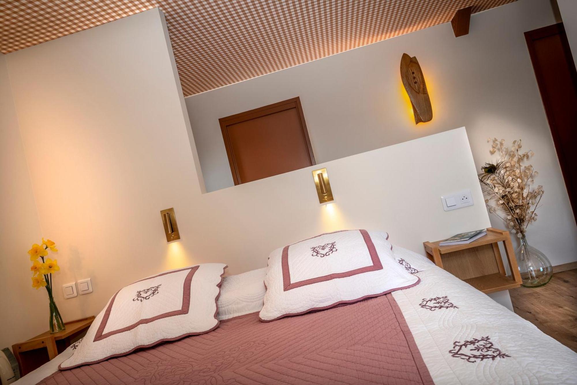 Hotel Restaurant De La Poste Et La Grange Detente, Espace Bien-Etre Châteauneuf-de-Randon Δωμάτιο φωτογραφία