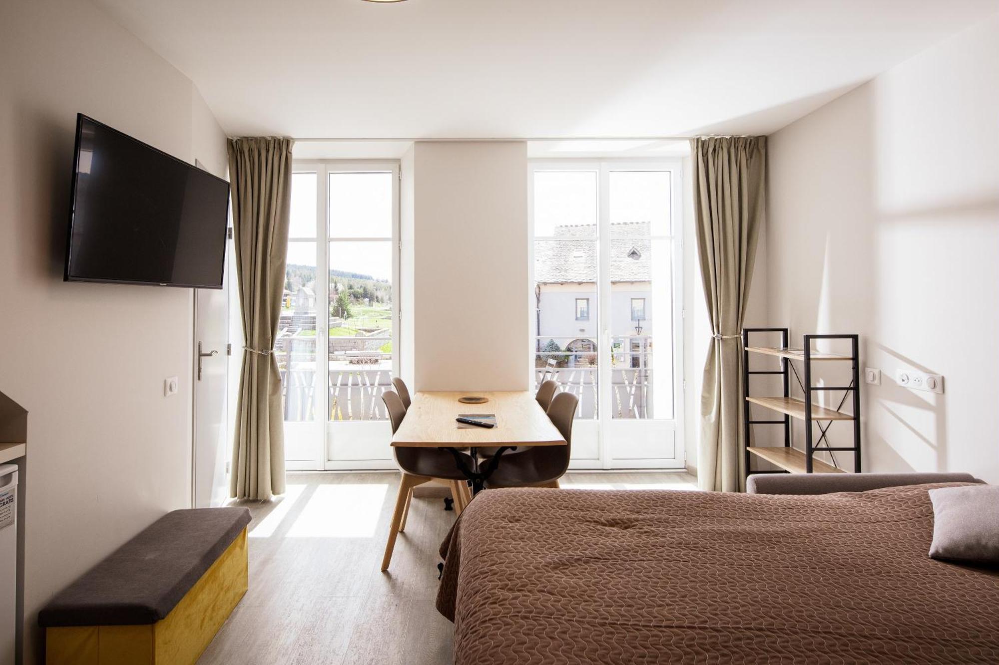 Hotel Restaurant De La Poste Et La Grange Detente, Espace Bien-Etre Châteauneuf-de-Randon Δωμάτιο φωτογραφία