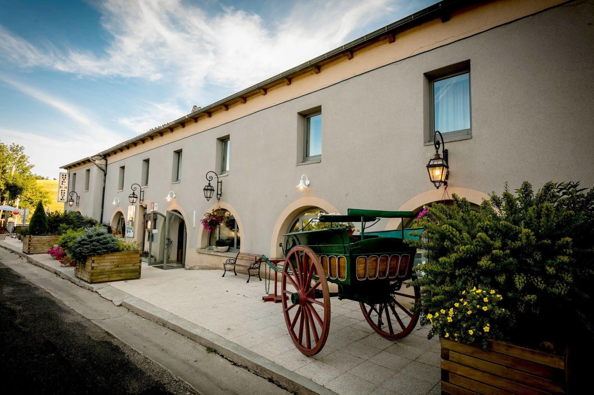 Hotel Restaurant De La Poste Et La Grange Detente, Espace Bien-Etre Châteauneuf-de-Randon Εξωτερικό φωτογραφία
